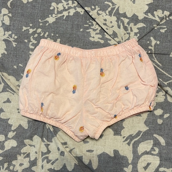 Pineapple Outfit - Picture 10 of 12